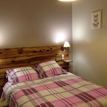 Chambres D'hotes De L'epine Bed & Breakfast